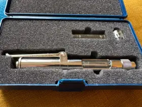 Robbins Instrument Co. 0499 Dermo-jet Needle-free Injector